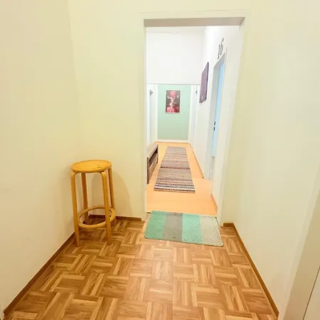 Beenie 16 Bed & Breakfast 3*